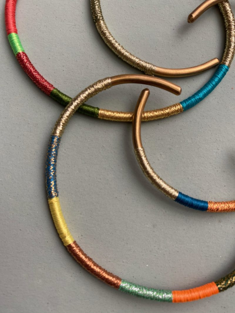 Jonc-laiton-fils de couleurs-faubourg des gazelles-bracelet-bijoux-Maroc-Marrakech