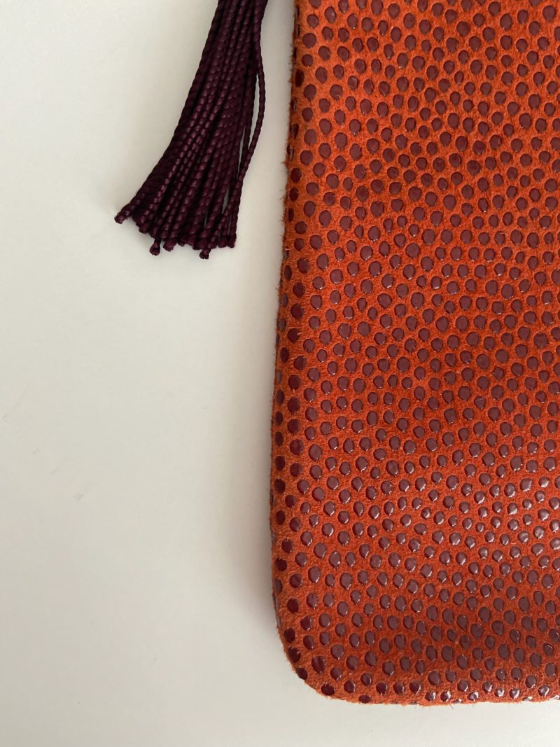 sac-cuir-pochette-marrakech-maroc-choufchouf-rangements-maquillage-fermeture-pompon-trousse-artisanat-couleur-cadeau
