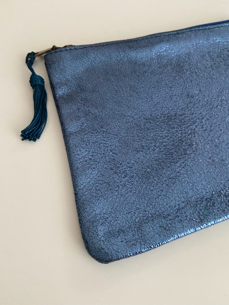 sac-cuir-pochette-marrakech-maroc-choufchouf-rangements-maquillage-fermeture-pompon-trousse-artisanat-couleur-cadeau
