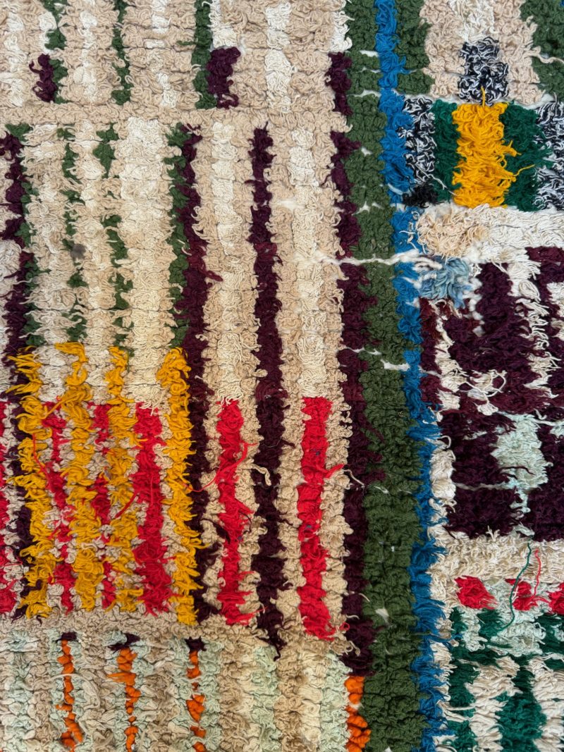 mrirt-azilal-zanafi-boucherouit-vintage-Tapis-tapis berbères-beni ouarian-maroc-marrakech-atlas-femme-noué-tissé-laine-rose-bleu-fluo-orange-jaune-couloir-kilim-noir-blanc-Lmahfour-boucherouit-marmoucha-boujaad-mrirt